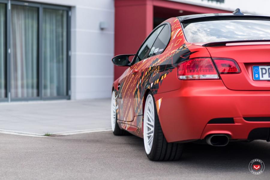 Детали экстерьера BMW M3 Coupe on Vossen Wheels (LC-105T) 2017 года  (фото 20 из 21)